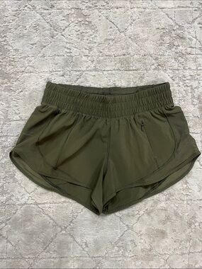 Lululemon beat the heat short size 4 fatigue green